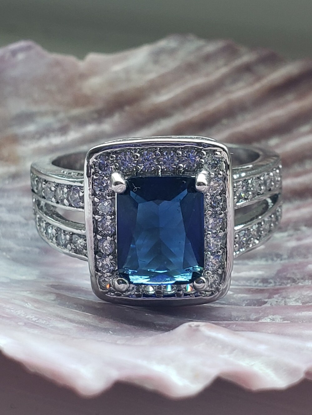 NEW Blue Sapphire & Sterling Stamped Ring, Sz 9 Encircled Halo Of Accent Stones - Picture 5 of 5